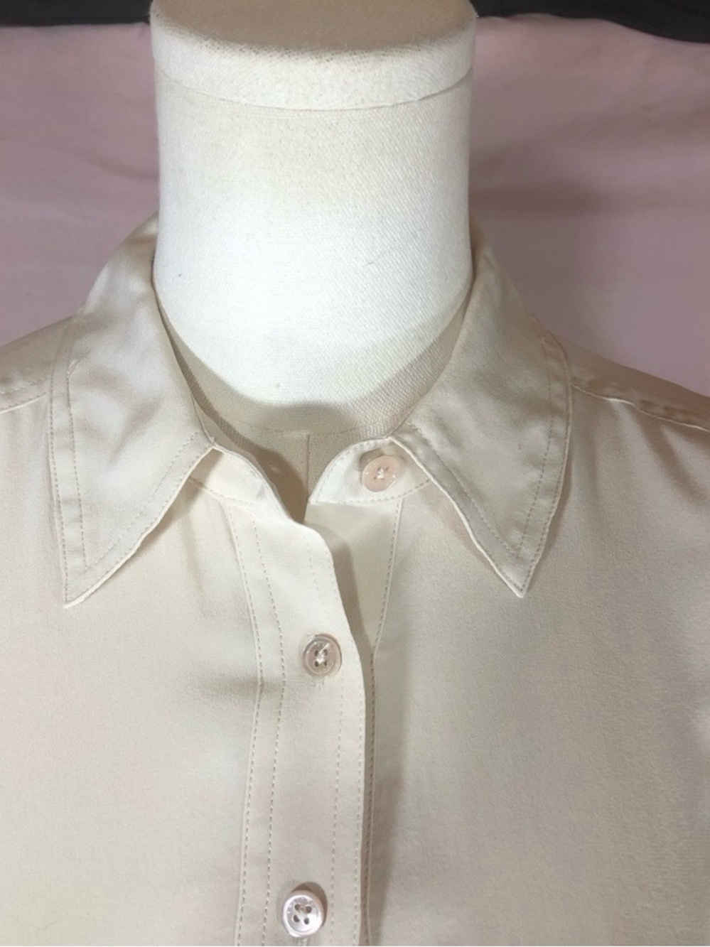 NWOT Equipment 100% Silk Cream Ivory Long-Sleeve Button-Front Collared Shirt - Picture 4 of 14